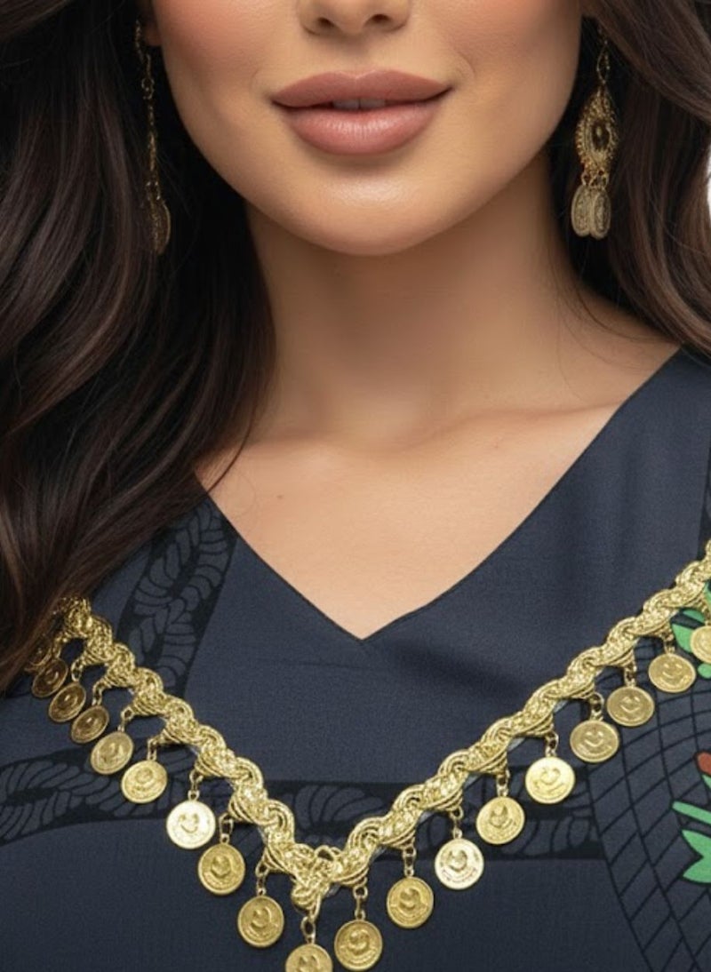 بريميم جلابية نسائية متوسطة الطول بنقشة أناناس باللون الأزرق الداكن - جلابية رمضان - مطرزة بالذهب، بياقة على شكل حرف V، وأكمام نصفية، مصنوعة من قماش جورجيت ناعم، بتصميم حافة متعددة الطبقات - Image 3